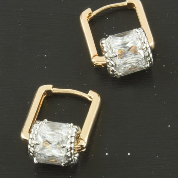 Baget Taşlı Lüks Çelik Küpe